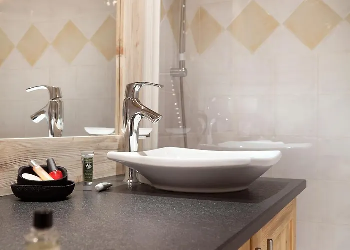 Апарт-отель Cgh Residences & Spas Le Coeur D'or